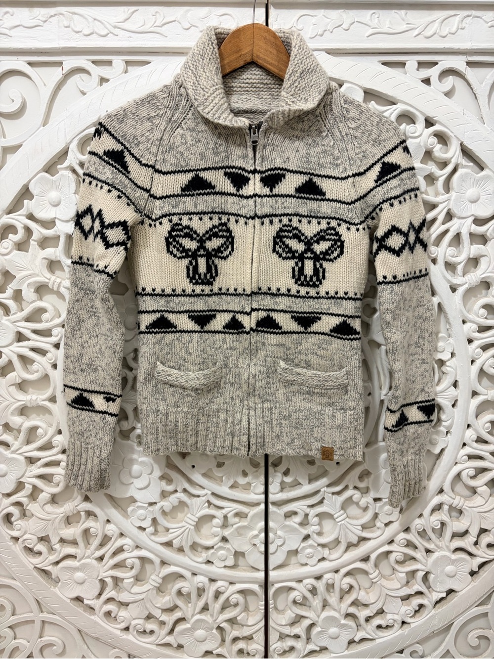 TNA Aritzia 100% Lambswool Logo Fair Isle Zip Sweater Cardigan